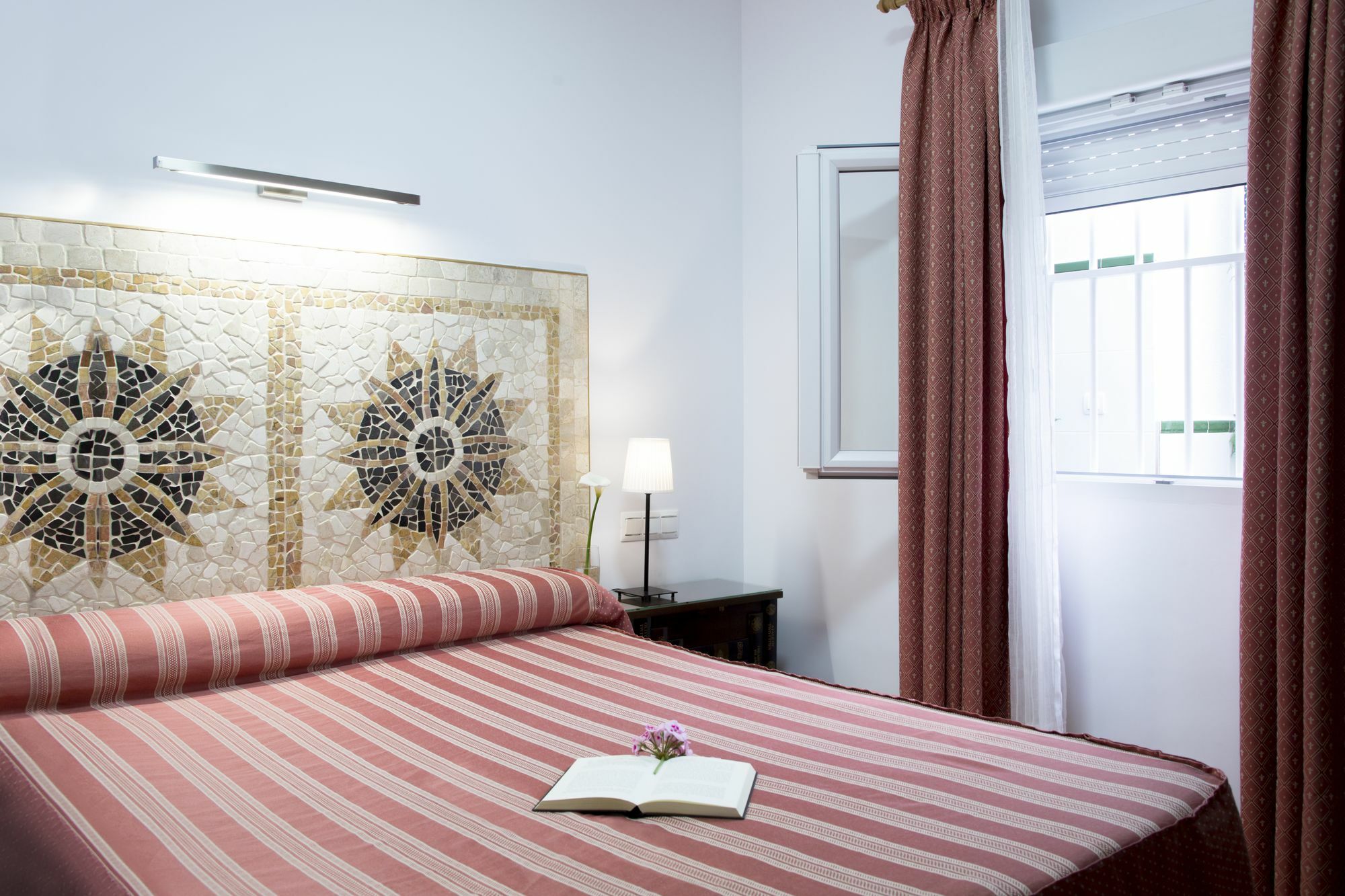 Hostal Alhambra - Adults Only ネルハ エクステリア 写真